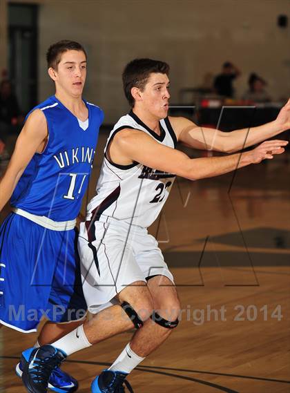 Thumbnail 3 in Irvington vs. La Quinta (MaxPreps Holiday Classic) photogallery.