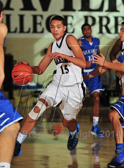 Thumbnail 2 in Irvington vs. La Quinta (MaxPreps Holiday Classic) photogallery.