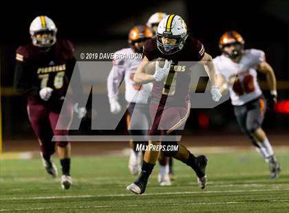 Thumbnail 3 in Simi Valley vs. Orange (CIF SS D10 Semifinal) photogallery.