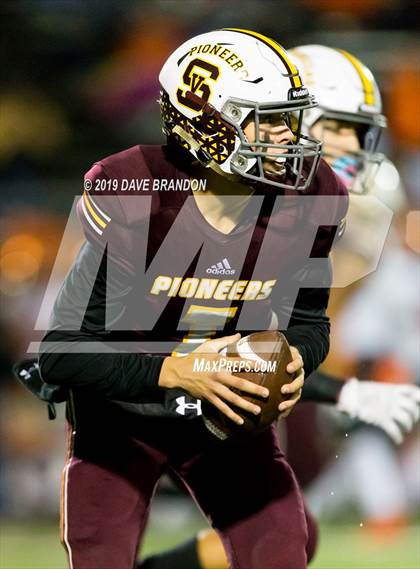 Thumbnail 2 in Simi Valley vs. Orange (CIF SS D10 Semifinal) photogallery.