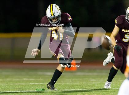 Thumbnail 2 in Simi Valley vs. Orange (CIF SS D10 Semifinal) photogallery.