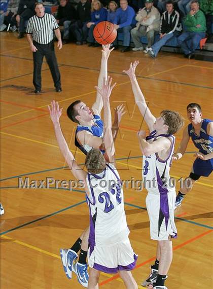 Thumbnail 1 in Breese Central vs Princeton (Riverton Shootout) photogallery.