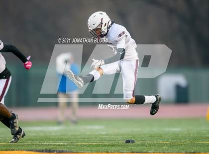 Thumbnail 3 in Windsor vs. Maloney (CIAC Class L Final) photogallery.