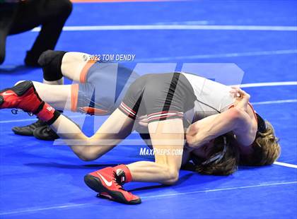 Thumbnail 3 in UIL State Championships - 5A 106lb Final photogallery.