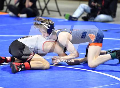 Thumbnail 1 in UIL State Championships - 5A 106lb Final photogallery.