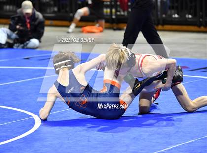 Thumbnail 1 in UIL State Championships - 5A 106lb Final photogallery.