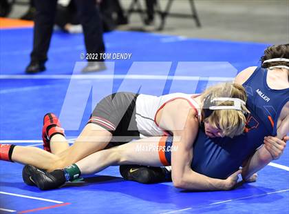 Thumbnail 2 in UIL State Championships - 5A 106lb Final photogallery.