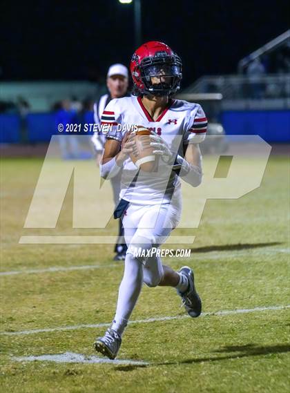 Thumbnail 3 in Lee Williams @ Mesquite (AIA 4A Quarter Finals) photogallery.