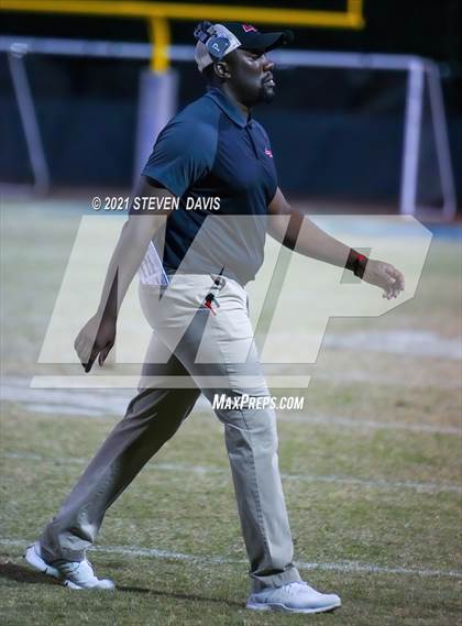 Thumbnail 1 in Lee Williams @ Mesquite (AIA 4A Quarter Finals) photogallery.