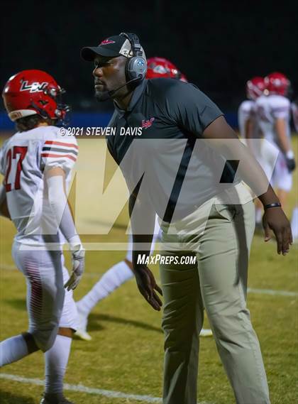 Thumbnail 2 in Lee Williams @ Mesquite (AIA 4A Quarter Finals) photogallery.