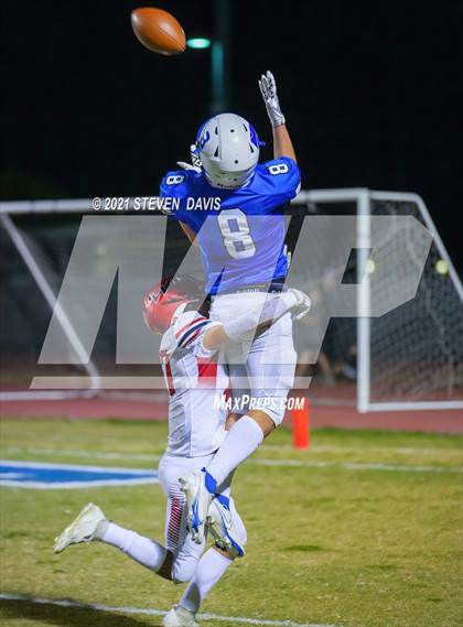 Thumbnail 2 in Lee Williams @ Mesquite (AIA 4A Quarter Finals) photogallery.