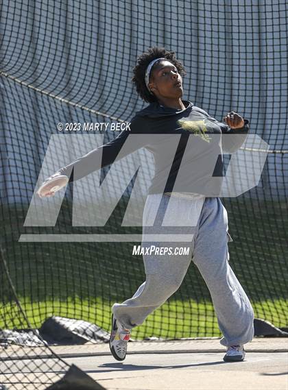 Thumbnail 3 in Class 5 Discus (MSHSAA State Championship) photogallery.