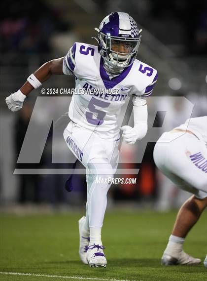 Thumbnail 3 in Angleton vs. College Station (UIL 5A Football Division I Region 3 Regional Playoff) photogallery.