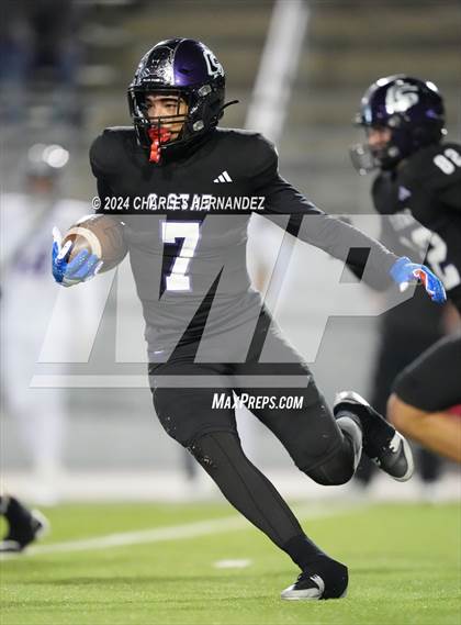 Thumbnail 2 in Angleton vs. College Station (UIL 5A Football Division I Region 3 Regional Playoff) photogallery.