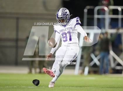 Thumbnail 2 in Angleton vs. College Station (UIL 5A Football Division I Region 3 Regional Playoff) photogallery.