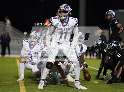Thumbnail 2 in Angleton vs. College Station (UIL 5A Football Division I Region 3 Regional Playoff) photogallery.