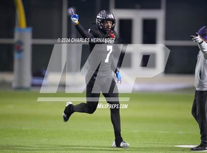 Thumbnail 1 in Angleton vs. College Station (UIL 5A Football Division I Region 3 Regional Playoff) photogallery.