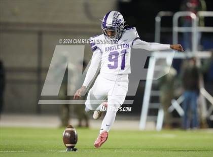 Thumbnail 1 in Angleton vs. College Station (UIL 5A Football Division I Region 3 Regional Playoff) photogallery.