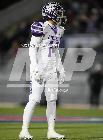 Thumbnail 3 in Angleton vs. College Station (UIL 5A Football Division I Region 3 Regional Playoff) photogallery.