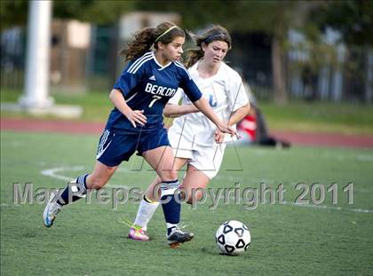 Thumbnail 3 in St. Joseph Hill Academy vs Beacon photogallery.