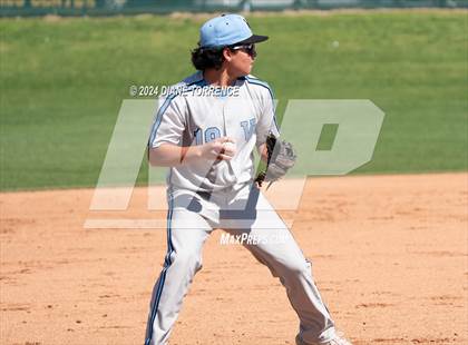 Thumbnail 1 in Villa Park @ Foothill photogallery.