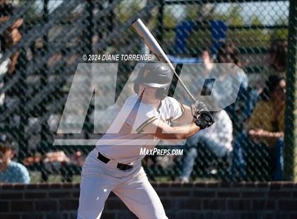 Thumbnail 1 in Villa Park @ Foothill photogallery.