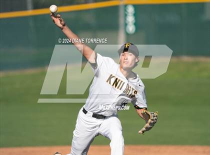 Thumbnail 1 in Villa Park @ Foothill photogallery.