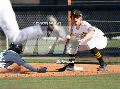 Thumbnail 1 in Villa Park @ Foothill photogallery.