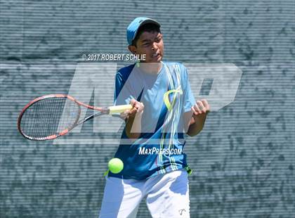 Thumbnail 2 in Davis vs. Dougherty Valley (CIF NorCal Regional Tennis Championships) photogallery.