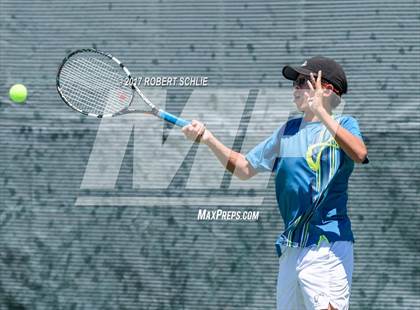 Thumbnail 2 in Davis vs. Dougherty Valley (CIF NorCal Regional Tennis Championships) photogallery.