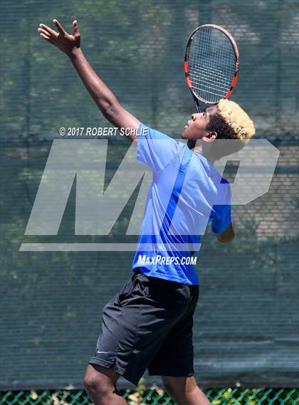 Thumbnail 3 in Davis vs. Dougherty Valley (CIF NorCal Regional Tennis Championships) photogallery.