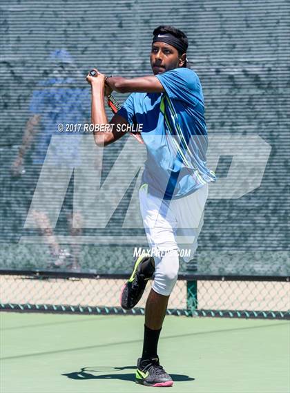 Thumbnail 1 in Davis vs. Dougherty Valley (CIF NorCal Regional Tennis Championships) photogallery.