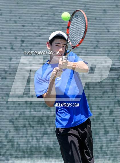 Thumbnail 2 in Davis vs. Dougherty Valley (CIF NorCal Regional Tennis Championships) photogallery.