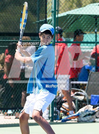 Thumbnail 3 in Davis vs. Dougherty Valley (CIF NorCal Regional Tennis Championships) photogallery.