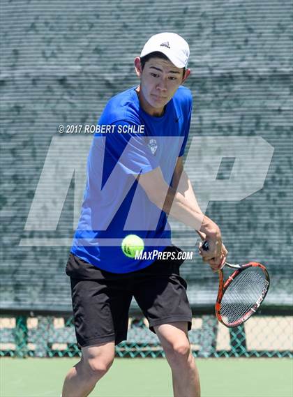 Thumbnail 2 in Davis vs. Dougherty Valley (CIF NorCal Regional Tennis Championships) photogallery.