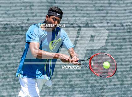 Thumbnail 3 in Davis vs. Dougherty Valley (CIF NorCal Regional Tennis Championships) photogallery.