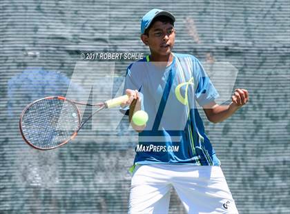Thumbnail 2 in Davis vs. Dougherty Valley (CIF NorCal Regional Tennis Championships) photogallery.