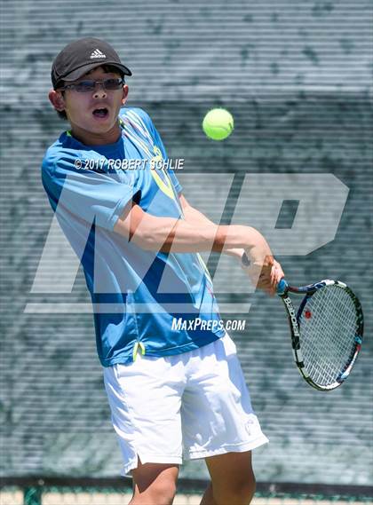 Thumbnail 2 in Davis vs. Dougherty Valley (CIF NorCal Regional Tennis Championships) photogallery.