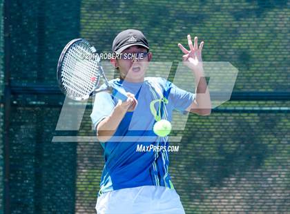 Thumbnail 3 in Davis vs. Dougherty Valley (CIF NorCal Regional Tennis Championships) photogallery.