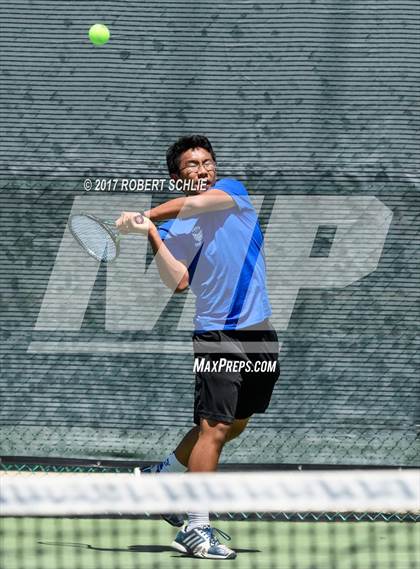 Thumbnail 2 in Davis vs. Dougherty Valley (CIF NorCal Regional Tennis Championships) photogallery.