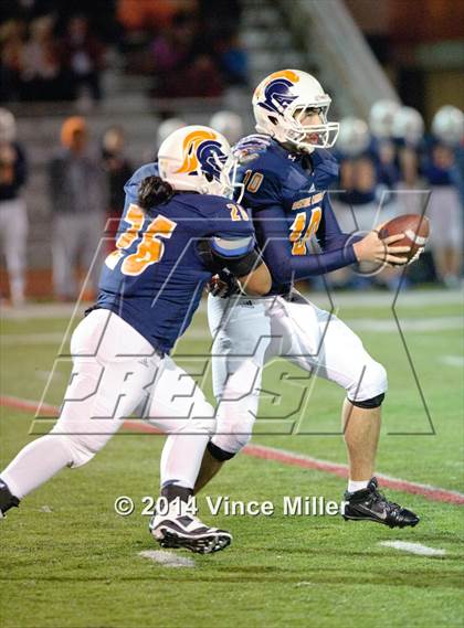 Thumbnail 1 in Arlington vs Eastside Catholic (WIAA District 2 Playoff) photogallery.