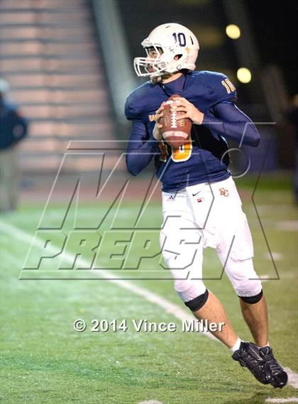 Thumbnail 2 in Arlington vs Eastside Catholic (WIAA District 2 Playoff) photogallery.