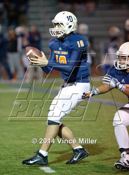 Thumbnail 2 in Arlington vs Eastside Catholic (WIAA District 2 Playoff) photogallery.