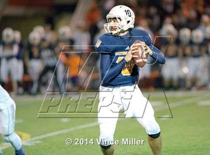 Thumbnail 2 in Arlington vs Eastside Catholic (WIAA District 2 Playoff) photogallery.
