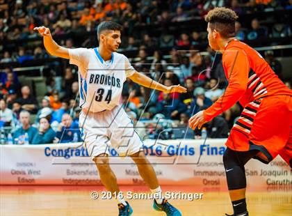 Thumbnail 2 in Central vs. Clovis North (CIF CS D1 Final) photogallery.