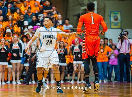Thumbnail 3 in Central vs. Clovis North (CIF CS D1 Final) photogallery.
