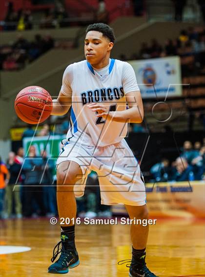 Thumbnail 2 in Central vs. Clovis North (CIF CS D1 Final) photogallery.