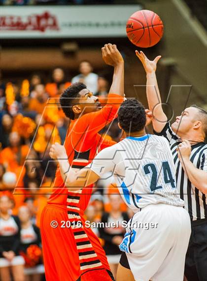 Thumbnail 1 in Central vs. Clovis North (CIF CS D1 Final) photogallery.