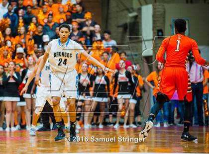 Thumbnail 1 in Central vs. Clovis North (CIF CS D1 Final) photogallery.