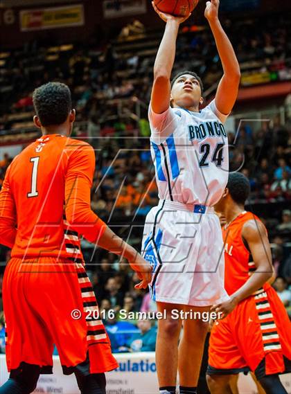 Thumbnail 1 in Central vs. Clovis North (CIF CS D1 Final) photogallery.